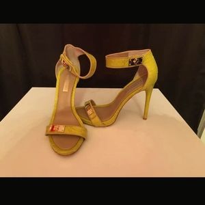 Gianni Bini stilettos Size 9.5
